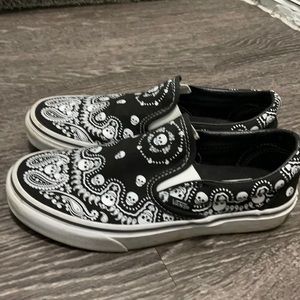 COPY - Bandana Classic Slip ons, size 6.5